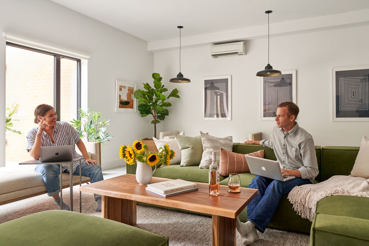 What is Coliving? The 2023 Complete Guide to Coliving | Common